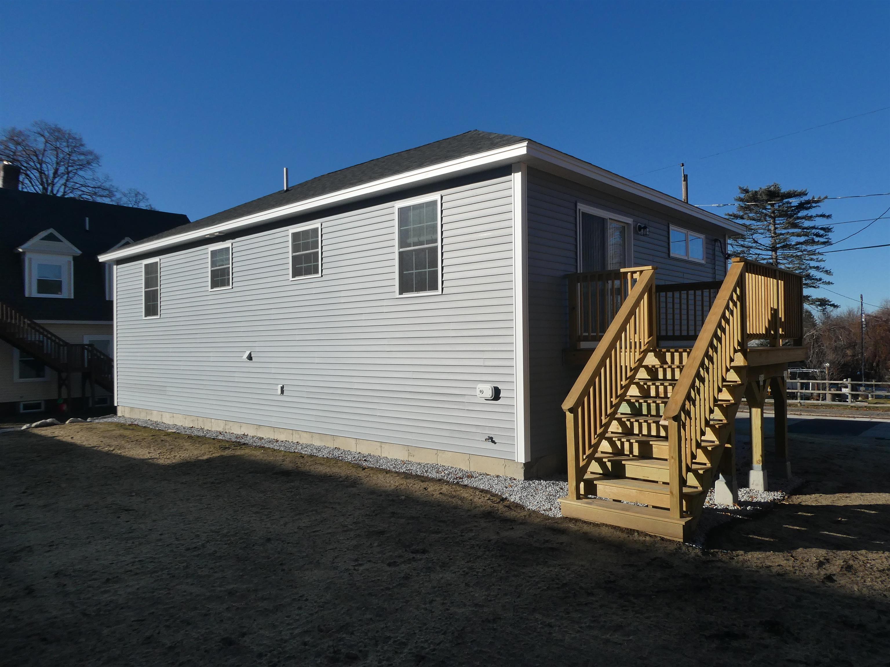 106 West Hillcrest Avenue