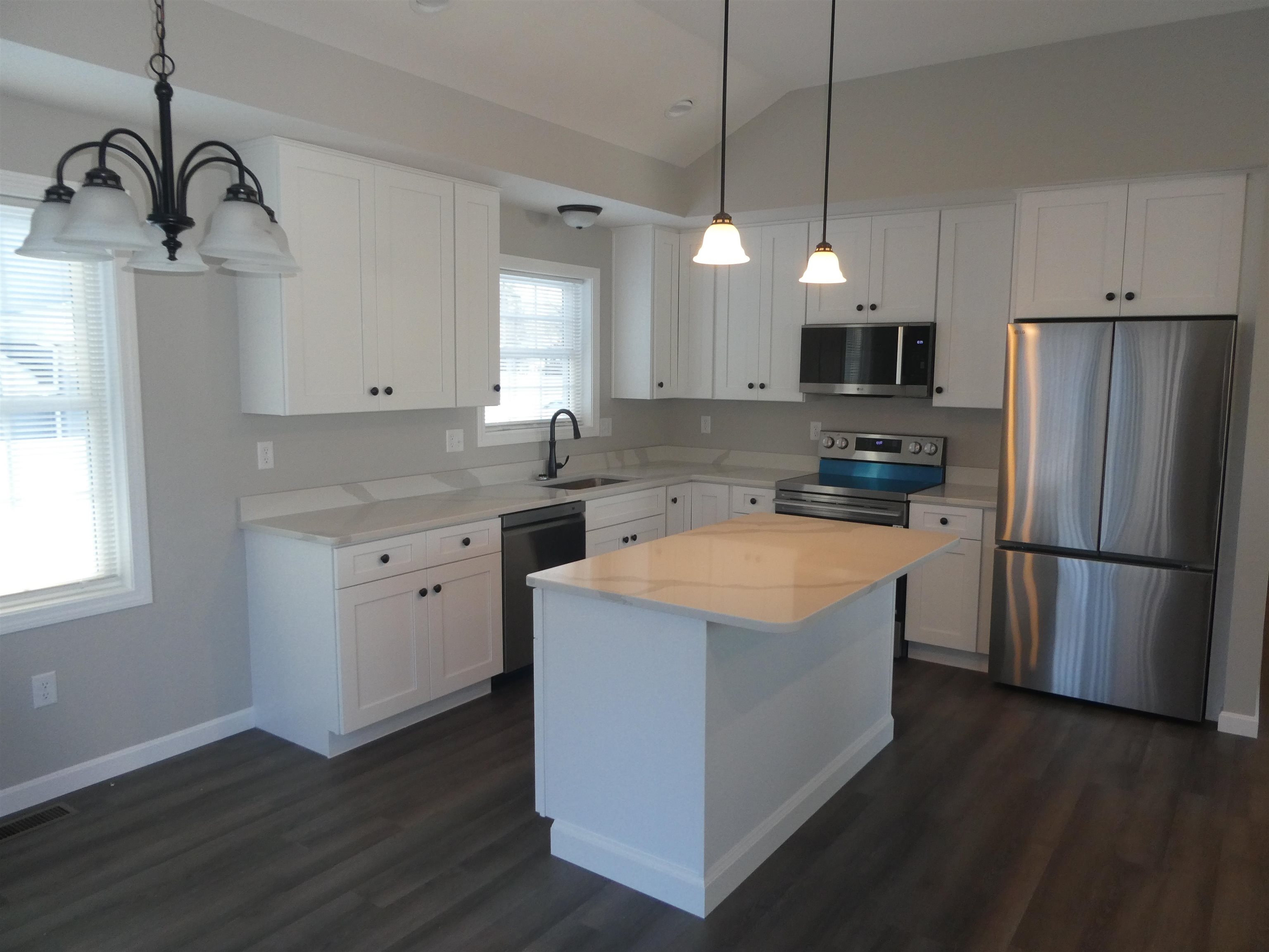 106 West Hillcrest Avenue