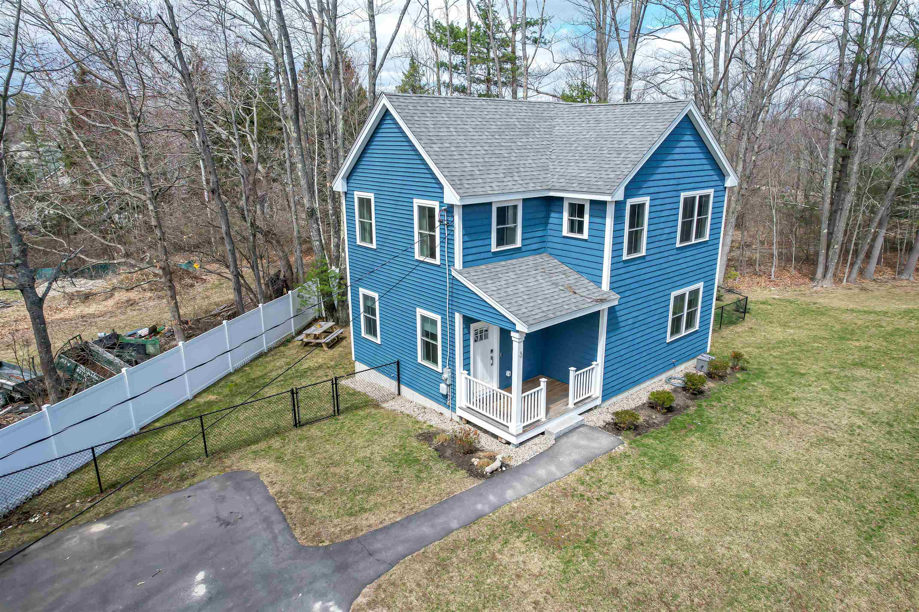 3 Howe Road