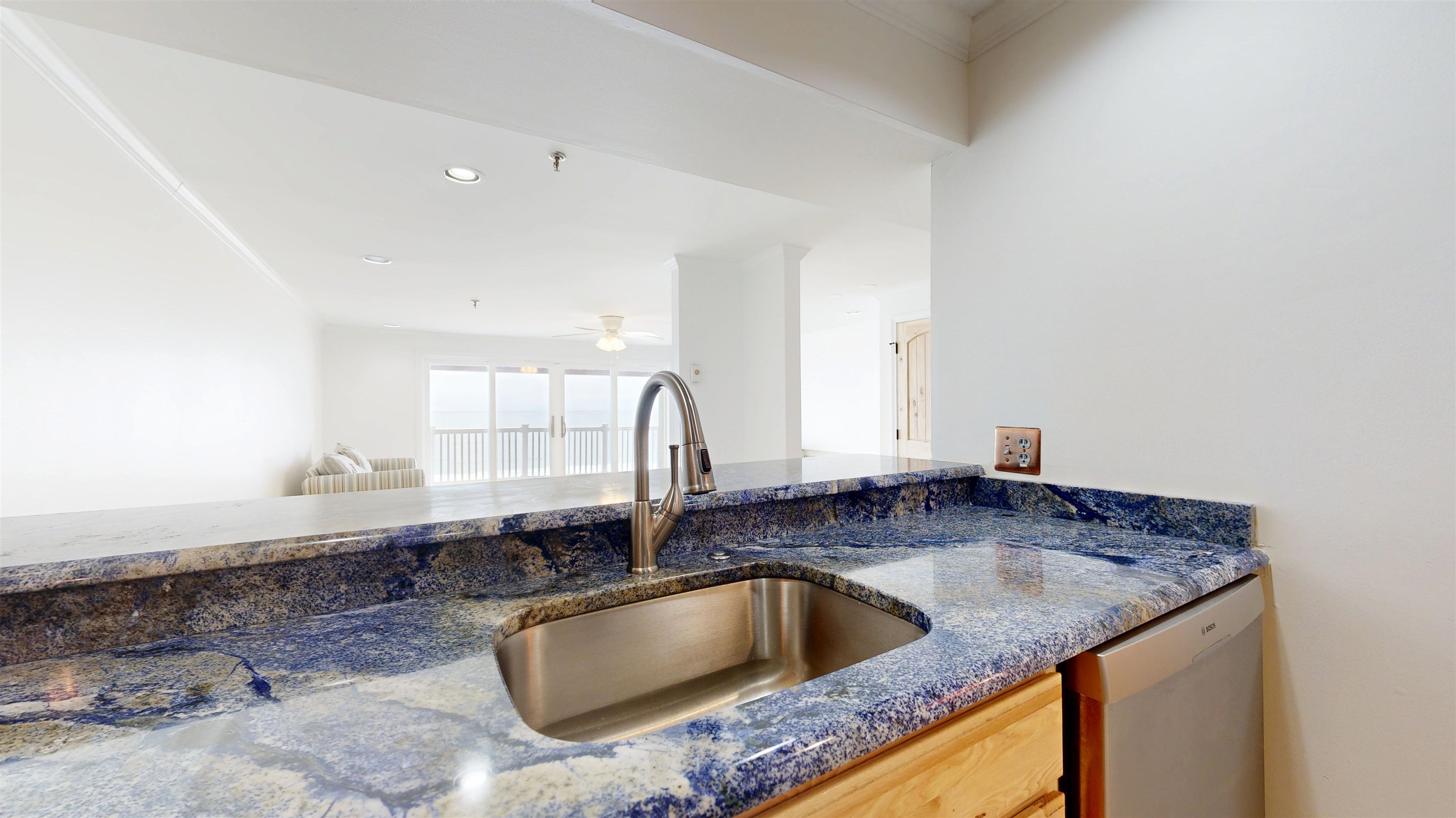 39 West Grand Avenue 520