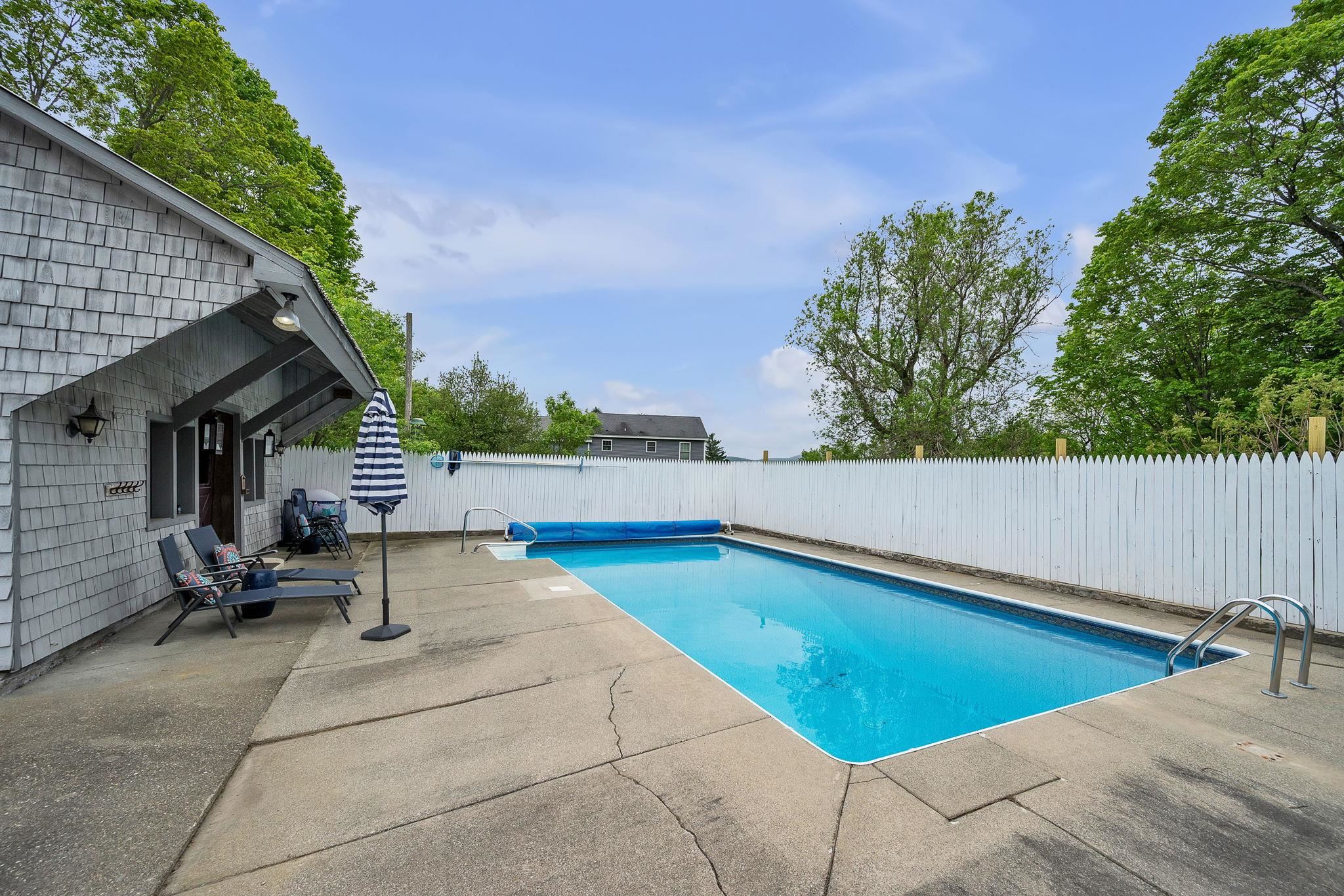 Barre Town, Vermont 05641, United States, 3 Bedrooms Bedrooms, ,2 BathroomsBathrooms,Residential,Pending,137136