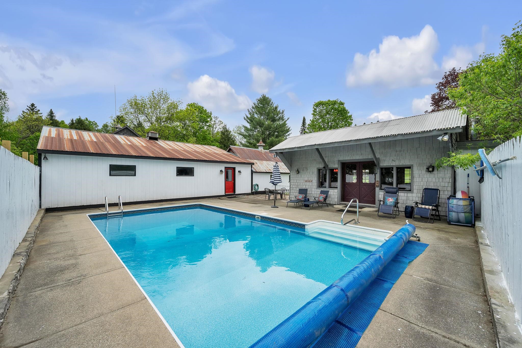 Barre Town, Vermont 05641, United States, 3 Bedrooms Bedrooms, ,2 BathroomsBathrooms,Residential,Pending,137136