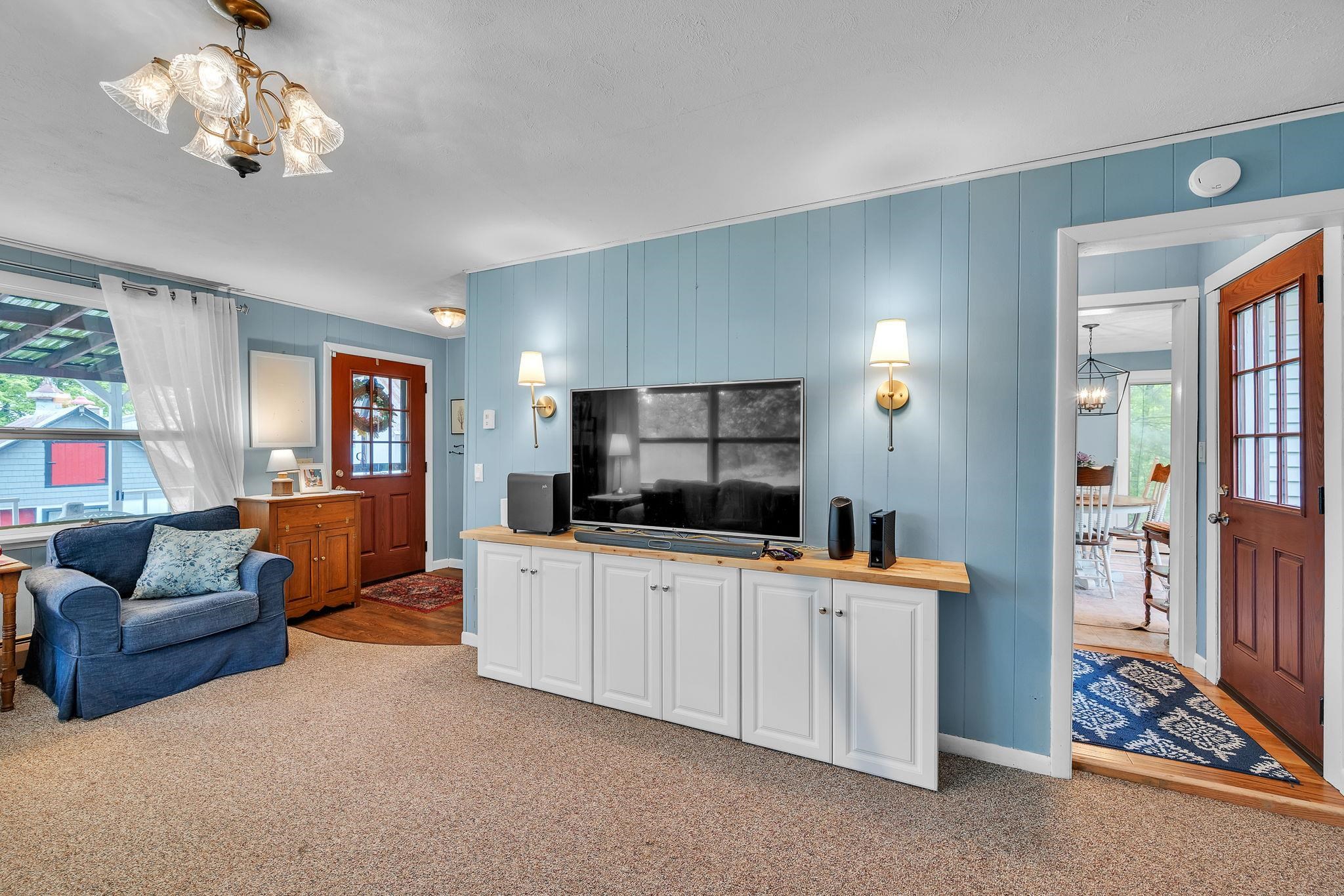 Barre Town, Vermont 05641, United States, 3 Bedrooms Bedrooms, ,2 BathroomsBathrooms,Residential,Pending,137136