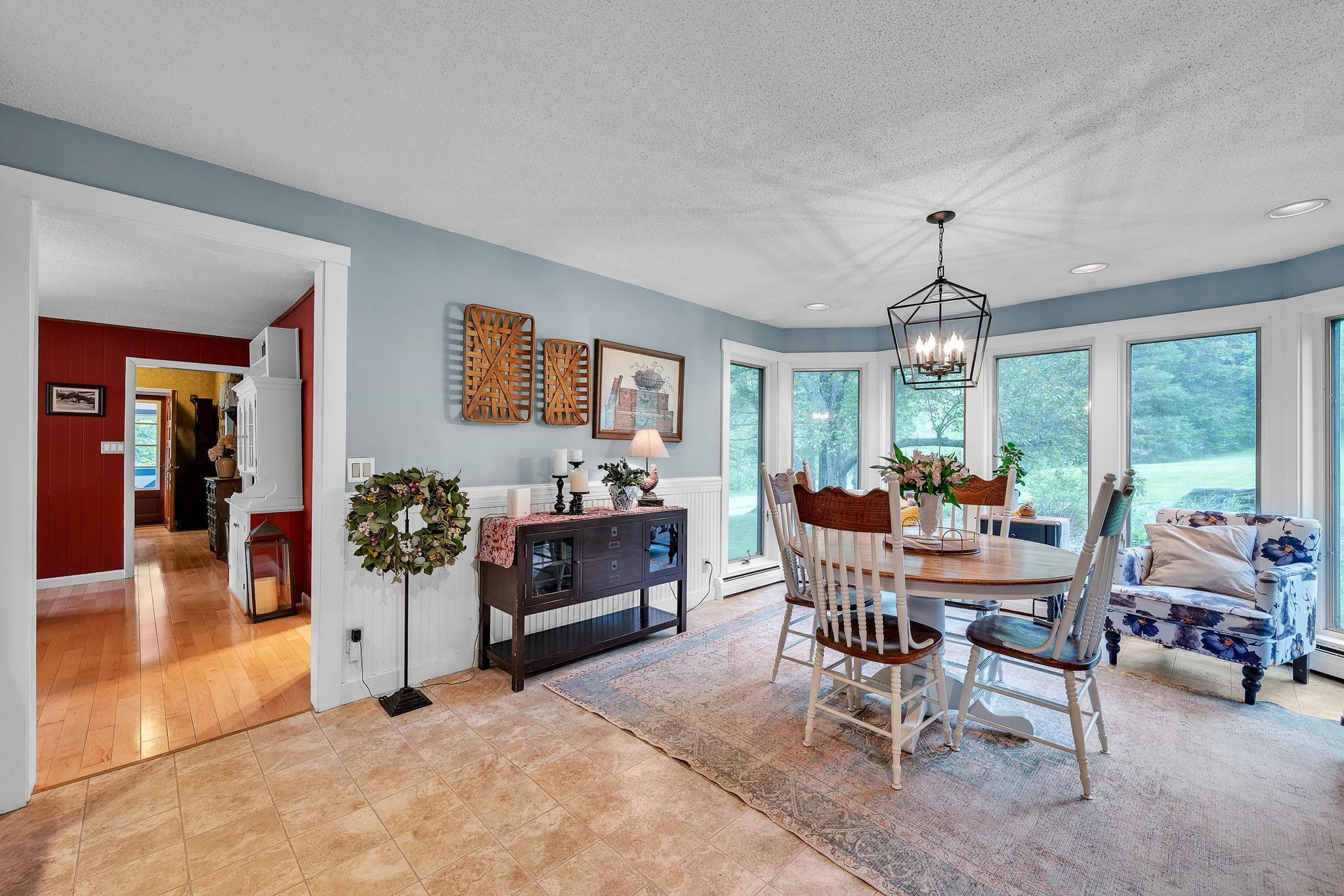 Barre Town, Vermont 05641, United States, 3 Bedrooms Bedrooms, ,2 BathroomsBathrooms,Residential,Pending,137136