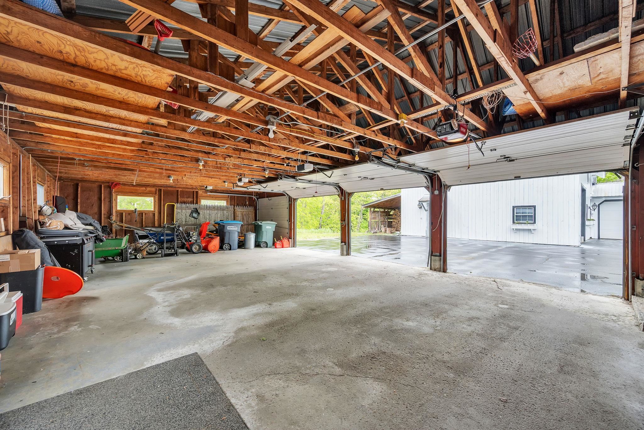 Barre Town, Vermont 05641, United States, 3 Bedrooms Bedrooms, ,2 BathroomsBathrooms,Residential,Pending,137136