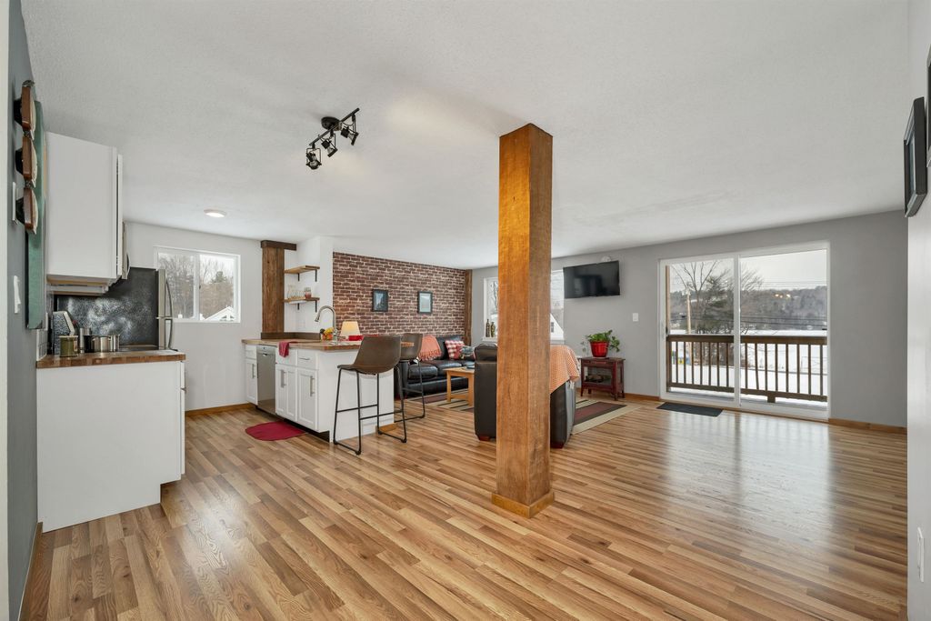 Photo of 11 Marsten Lane #33, Enfield, NH 03748 (MLS # 5077306)