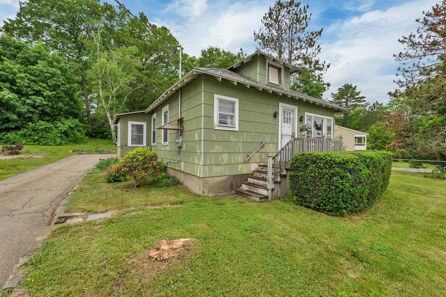 906 North Main Street