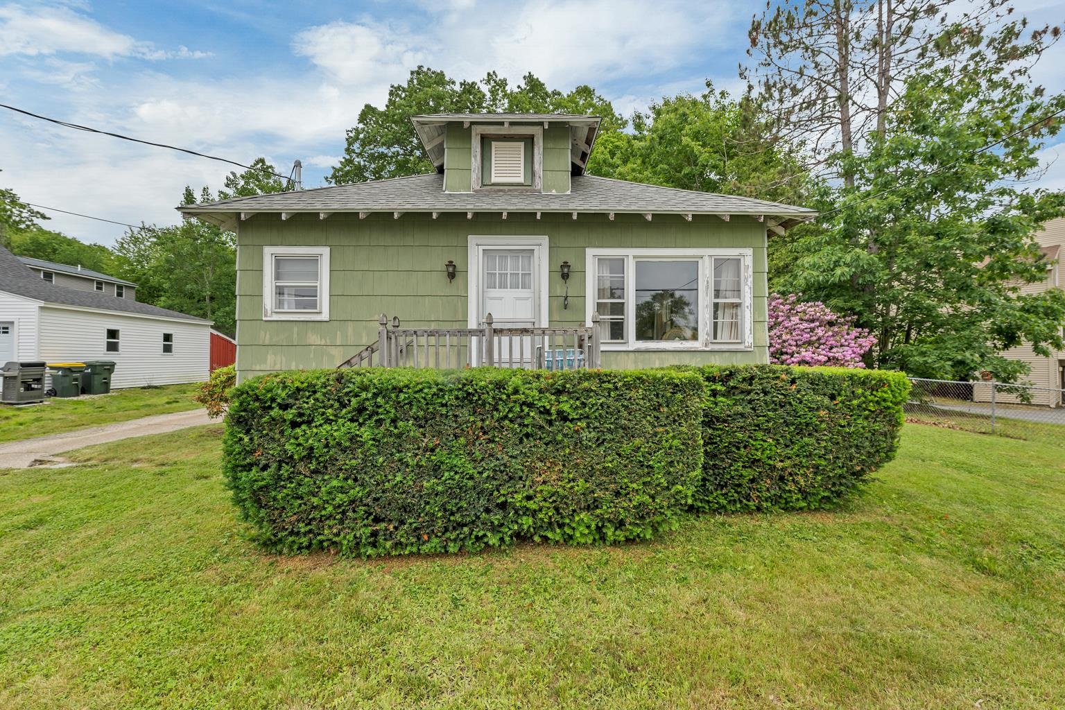 906 North Main Street