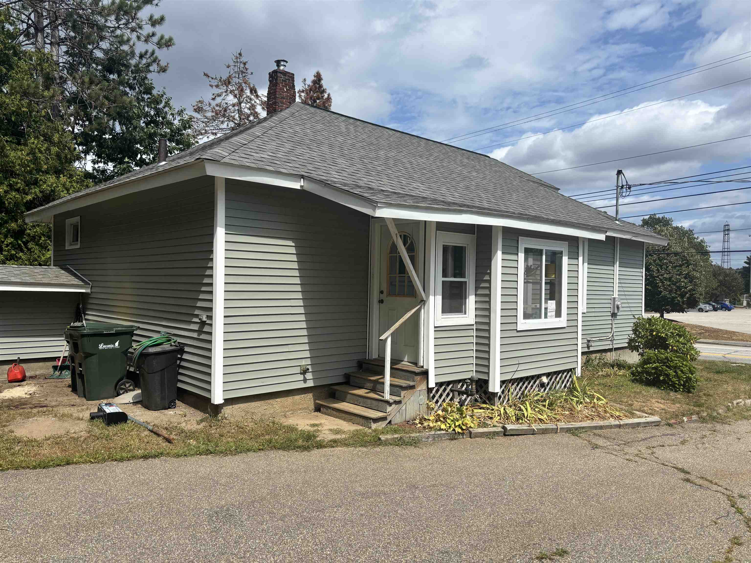 906 North Main Street