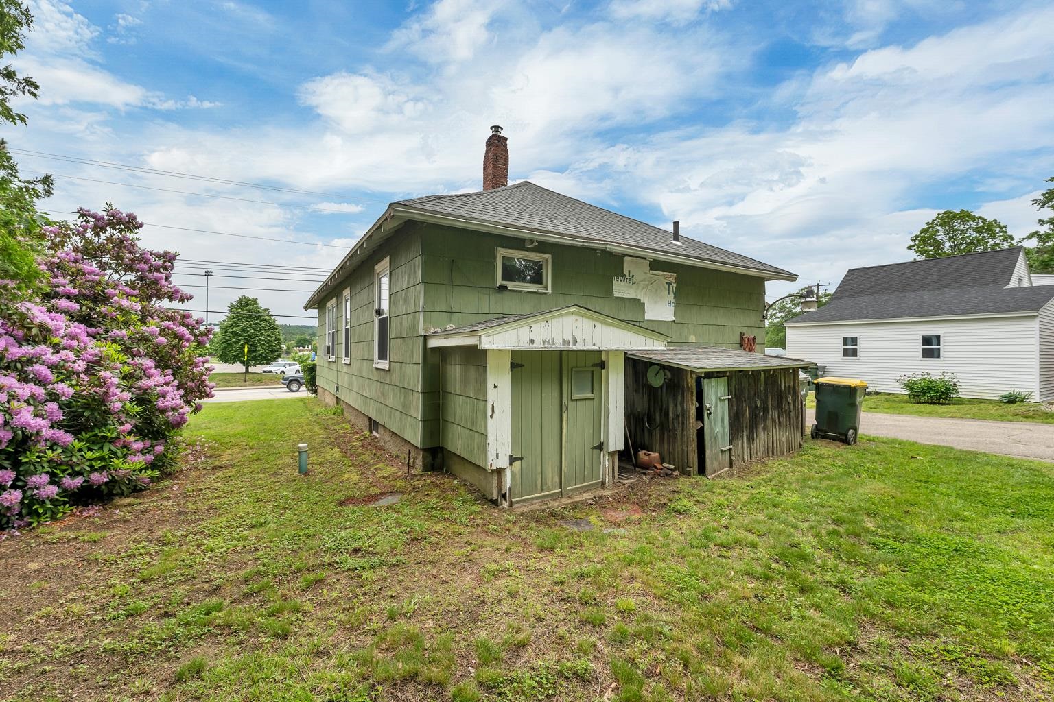 906 North Main Street