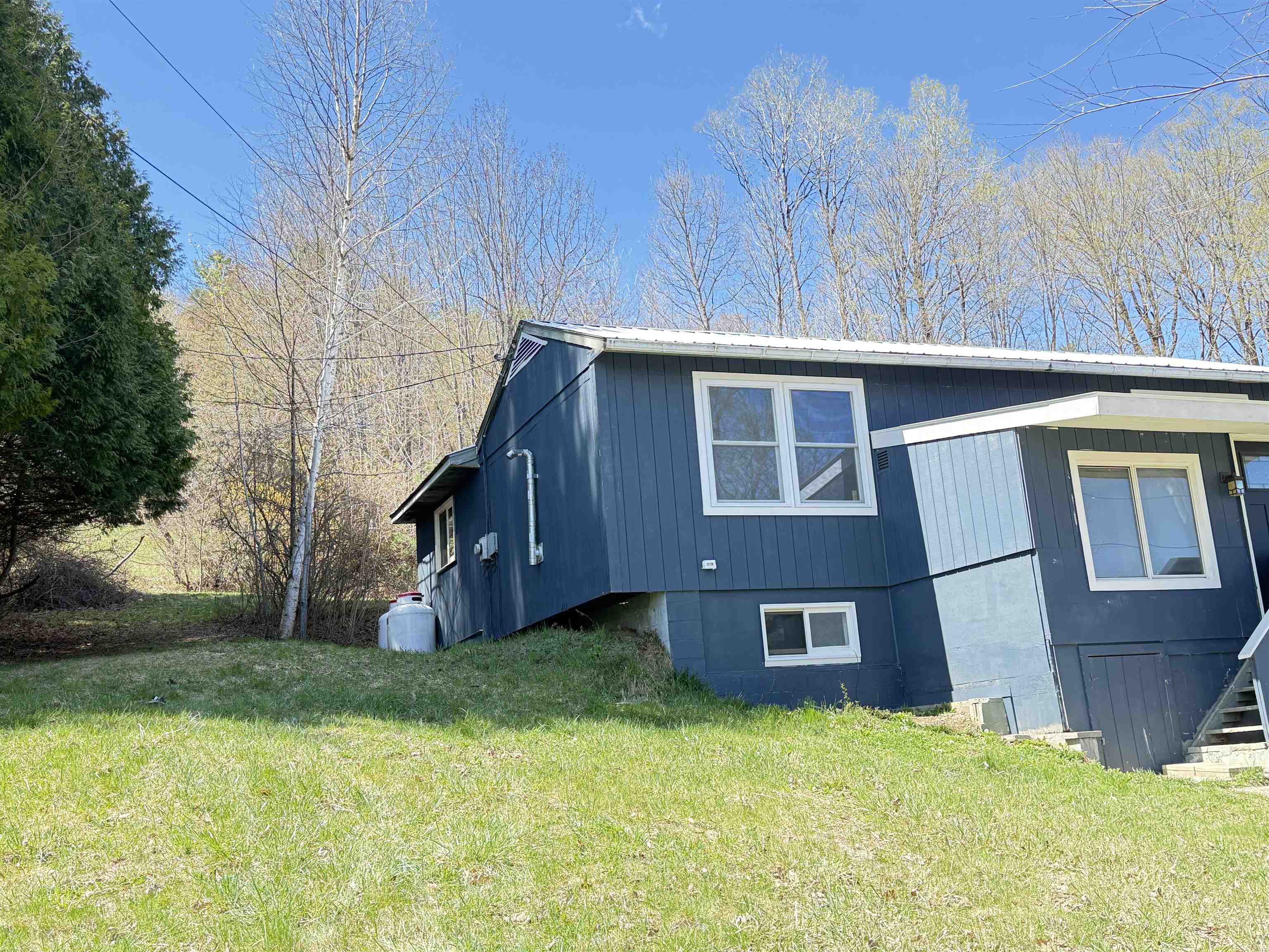 221A Southridge Street