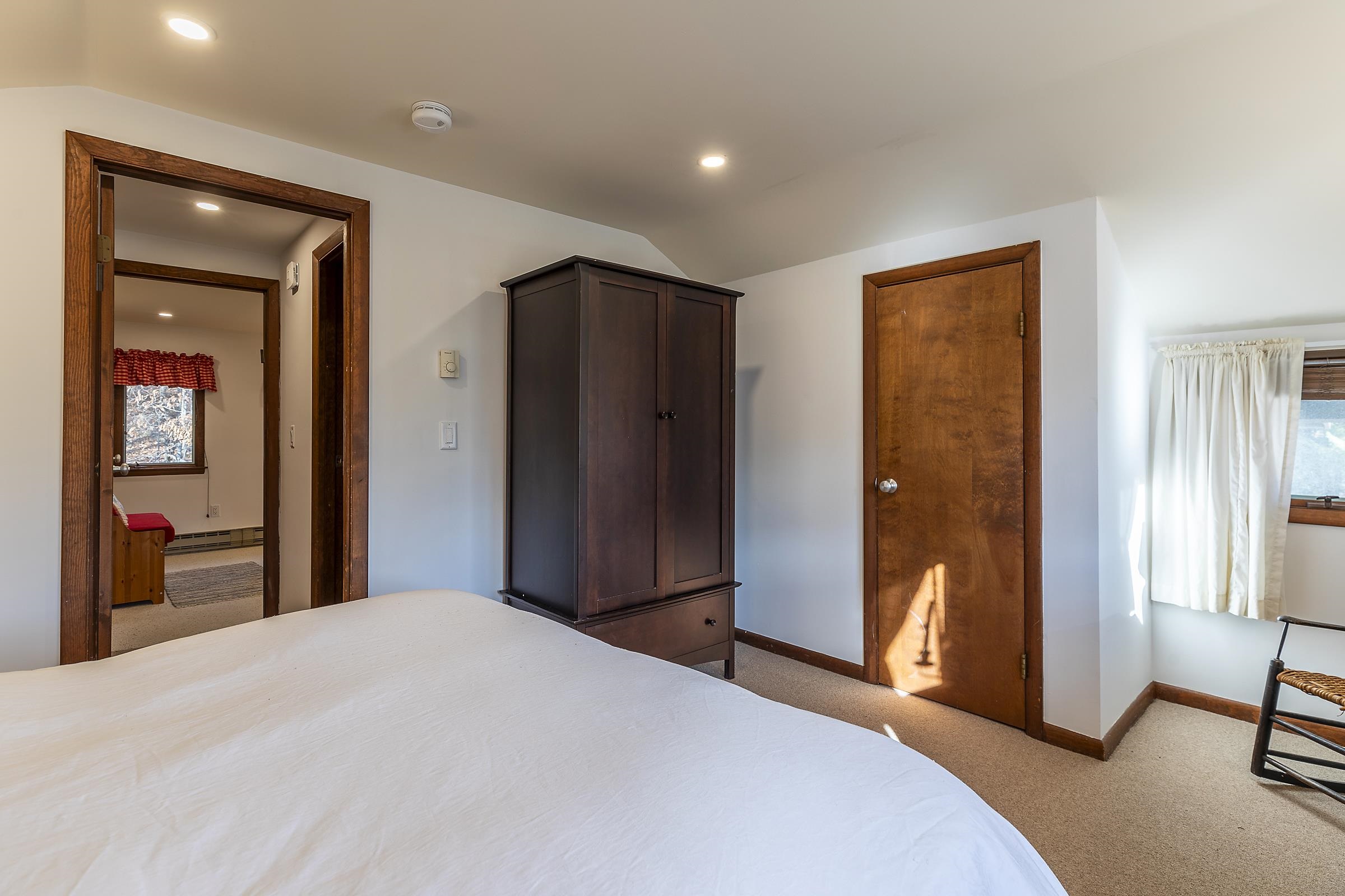 Winhall, Vermont 05340, United States, 3 Bedrooms Bedrooms, ,2 BathroomsBathrooms,Residential,Active,89749