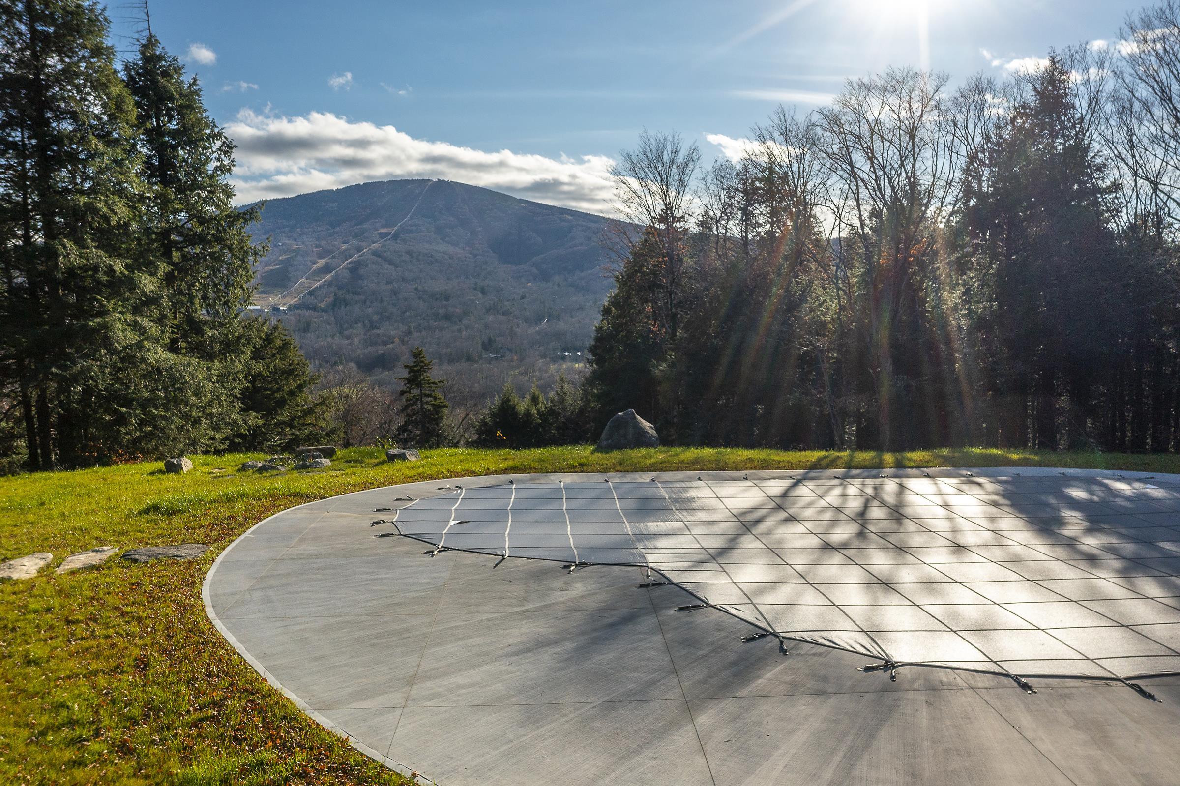 Winhall, Vermont 05340, United States, 3 Bedrooms Bedrooms, ,2 BathroomsBathrooms,Residential,Active,89749