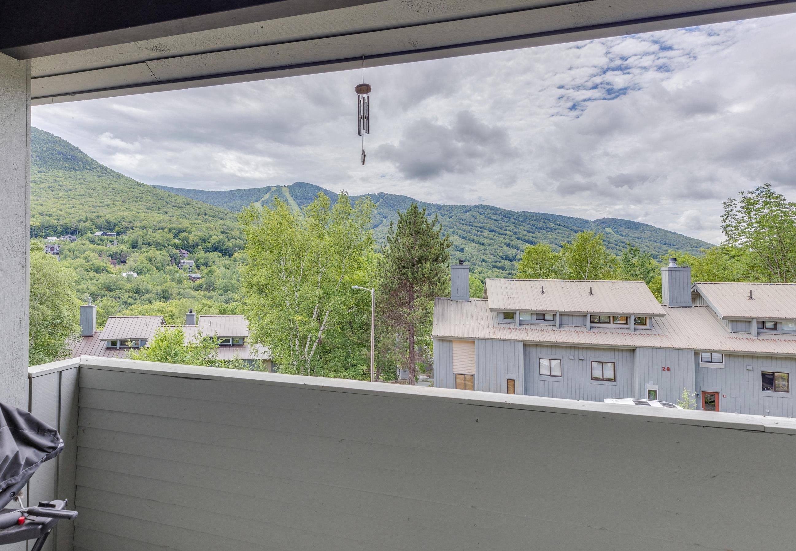 27 Ravine Lane 1