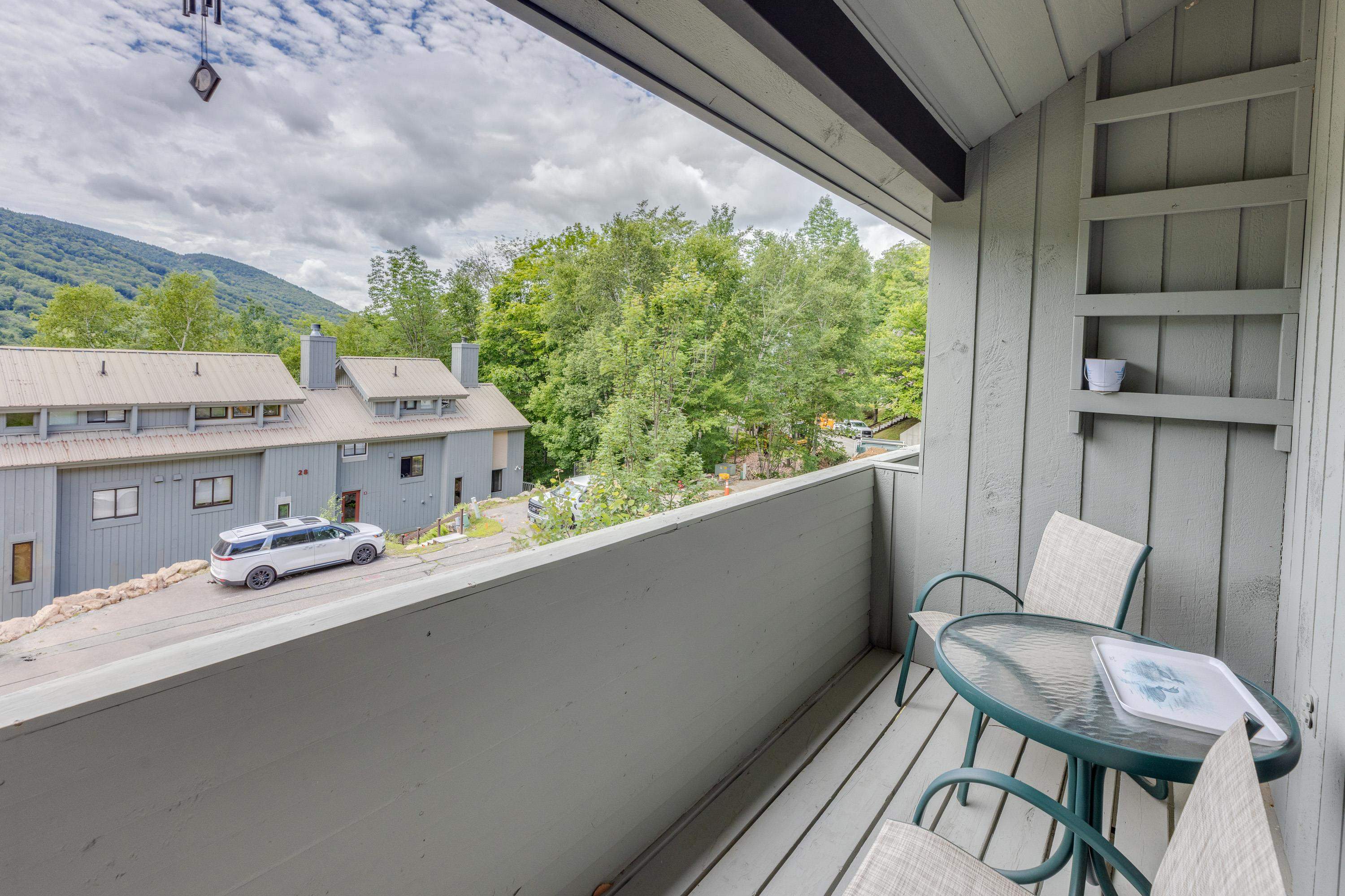 27 Ravine Lane 1