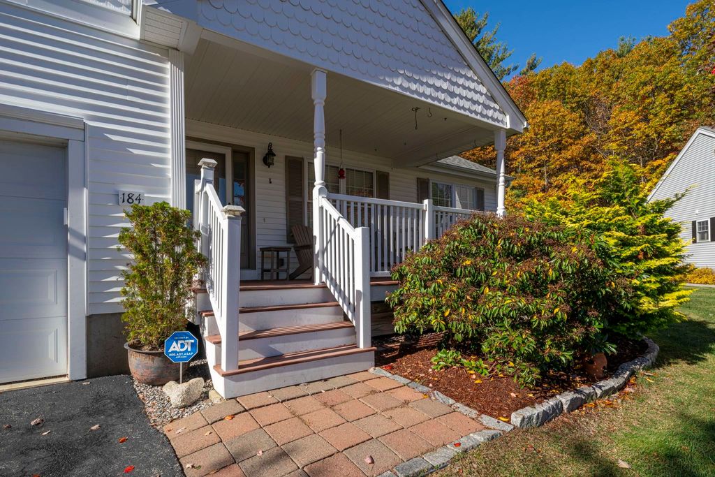 Photo of 184 Apple Brook Way #10, Manchester, NH 03109 (MLS # 5067059)