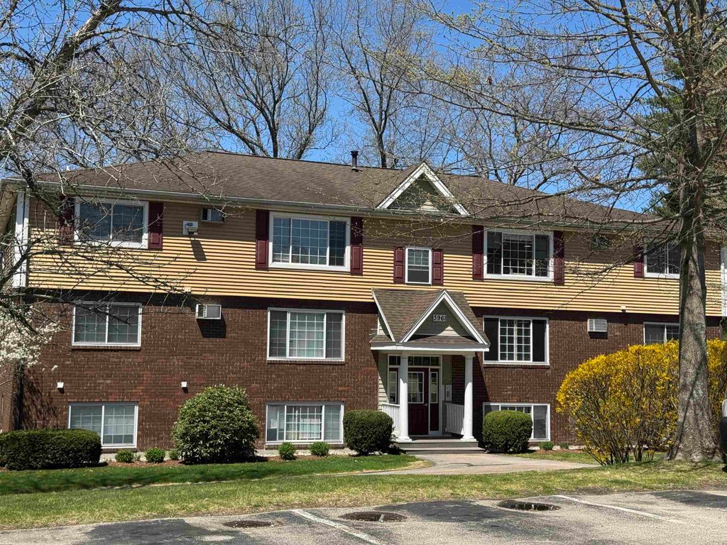 Photo of 3981 Old Brown Avenue #77, Manchester, NH 03105 (MLS # 5066456)