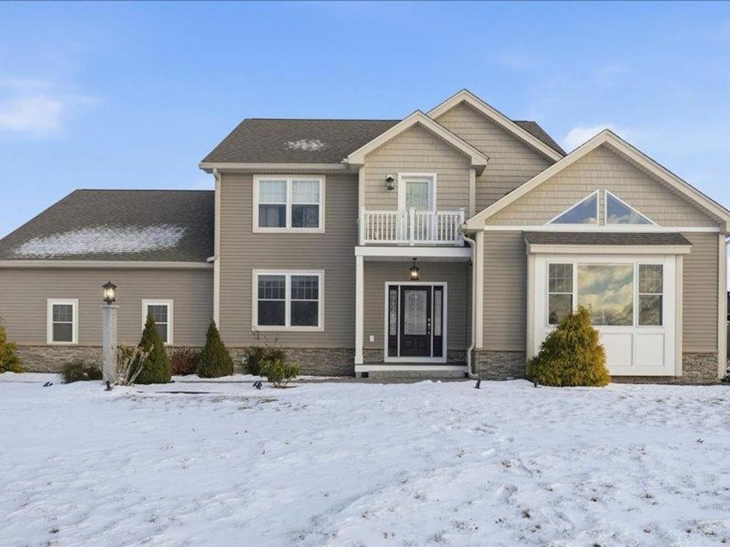 Photo of 2 Aspen Drive #146-17, Pelham, NH 03076 (MLS # 5073350)