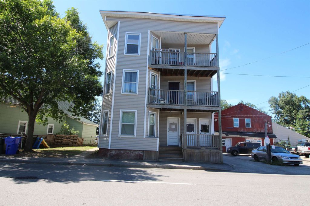 Photo of 158 Willow Street #1R, Manchester, NH 03101 (MLS # 5060879)