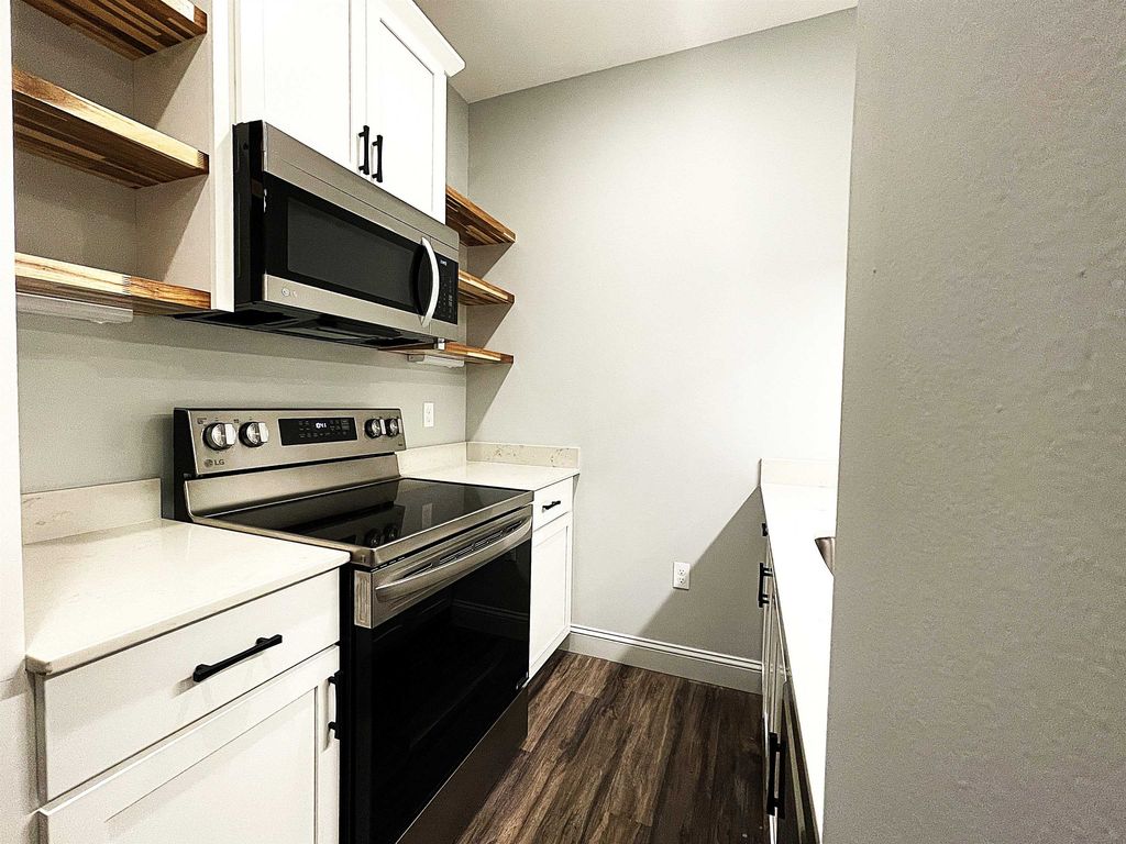 Photo of 25 Lowell Street #101, Manchester, NH 03101 (MLS # 5066882)