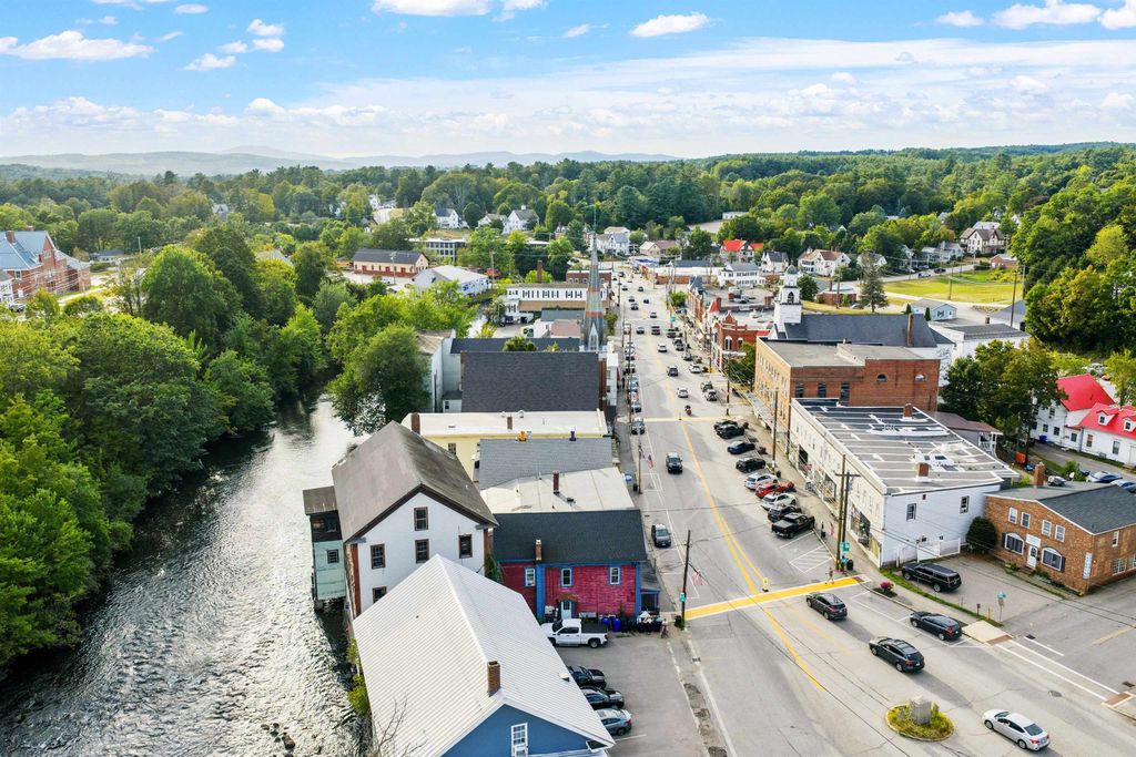 Photo of 260 Main Street, Tilton, NH 03276 (MLS # 5057981)