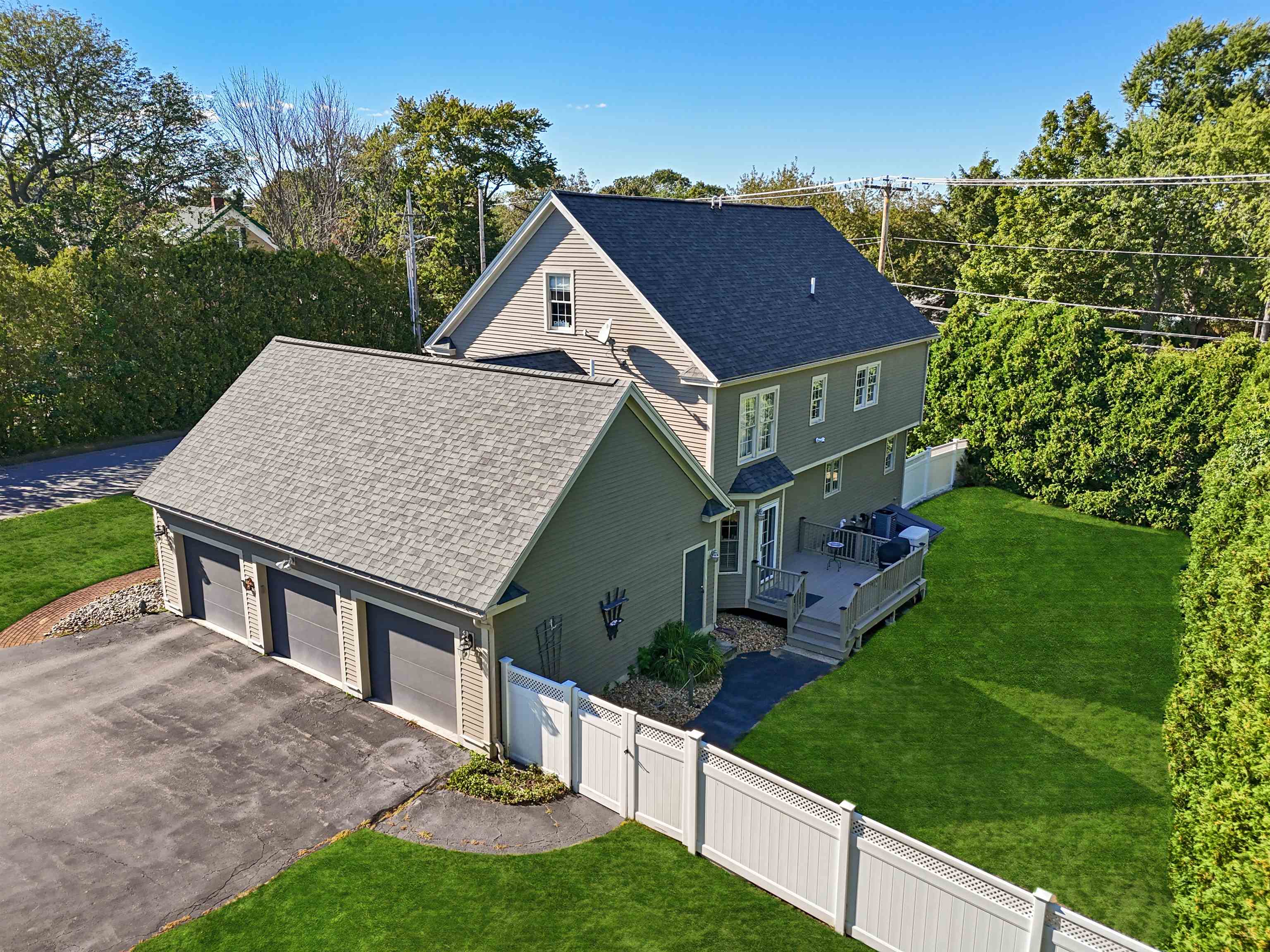 3 Playhouse Circle