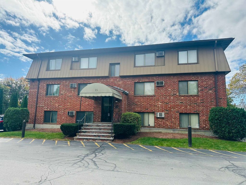 Photo of 35 Log Street #1H, Manchester, NH 03102 (MLS # 5065466)