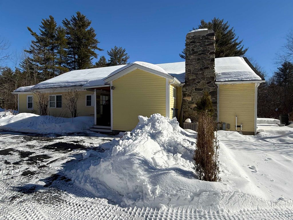 Photo of 14 Garrison Lane, Exeter, NH 03833 (MLS # 5077209)