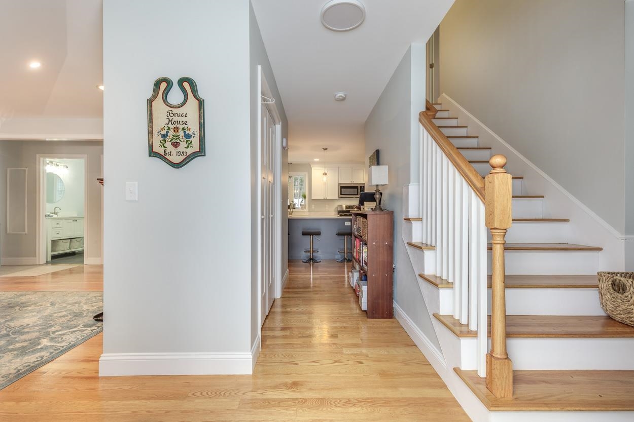 104 Olde Bridge Lane