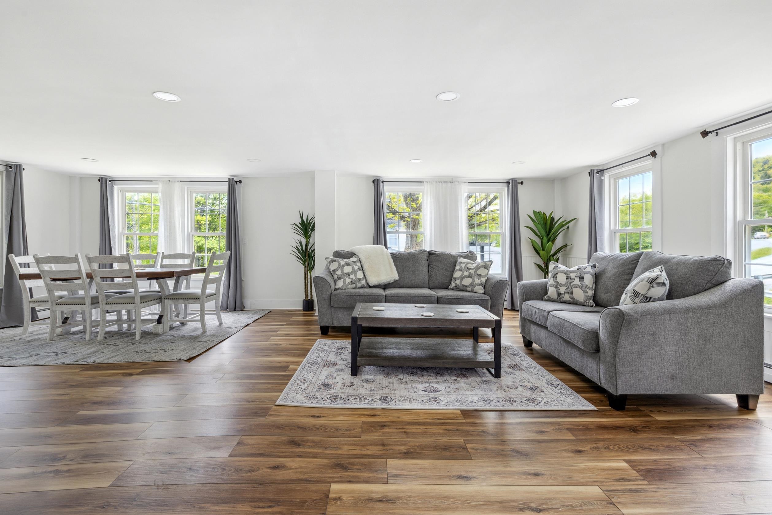 1787 Route 100 North