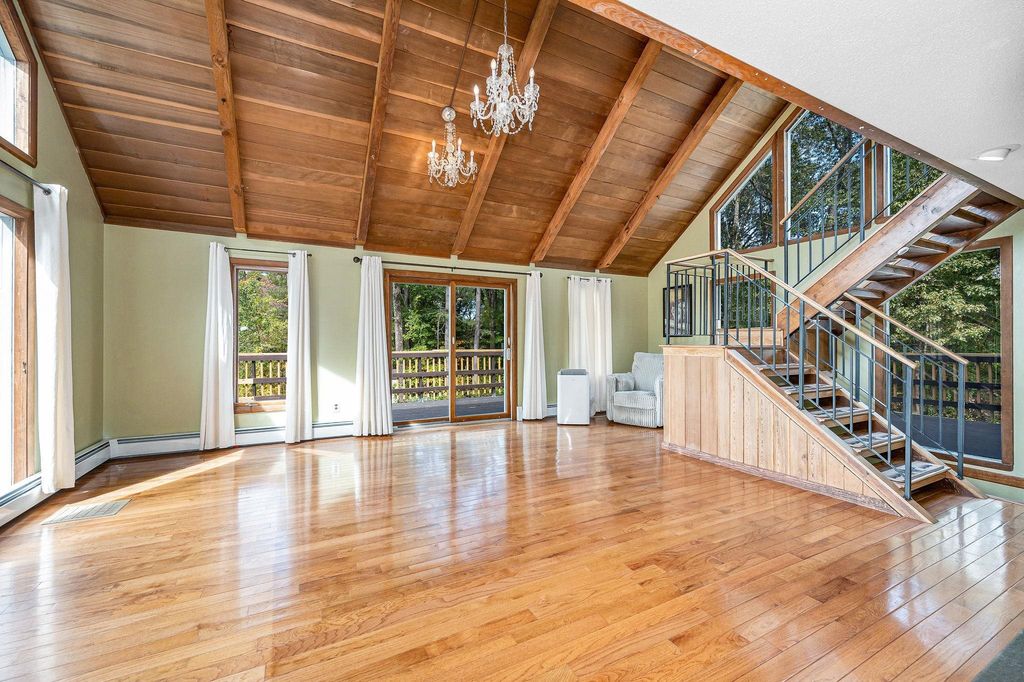 Photo of 12 Wiley Hill Road, Londonderry, NH 03053 (MLS # 5063840)