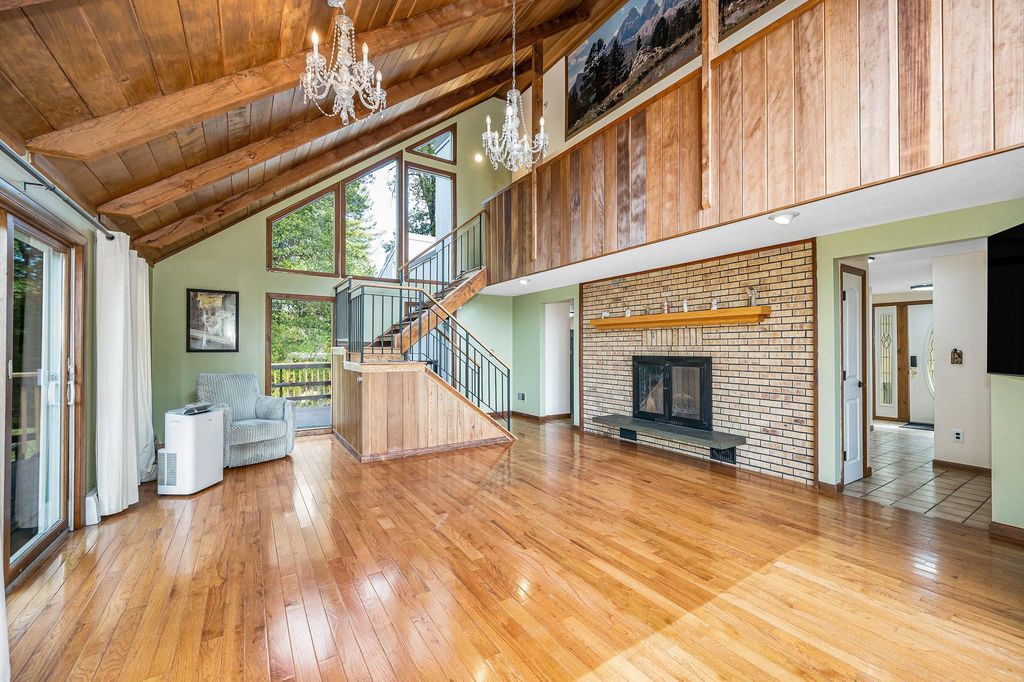 Photo of 12 Wiley Hill Road, Londonderry, NH 03053 (MLS # 5063840)