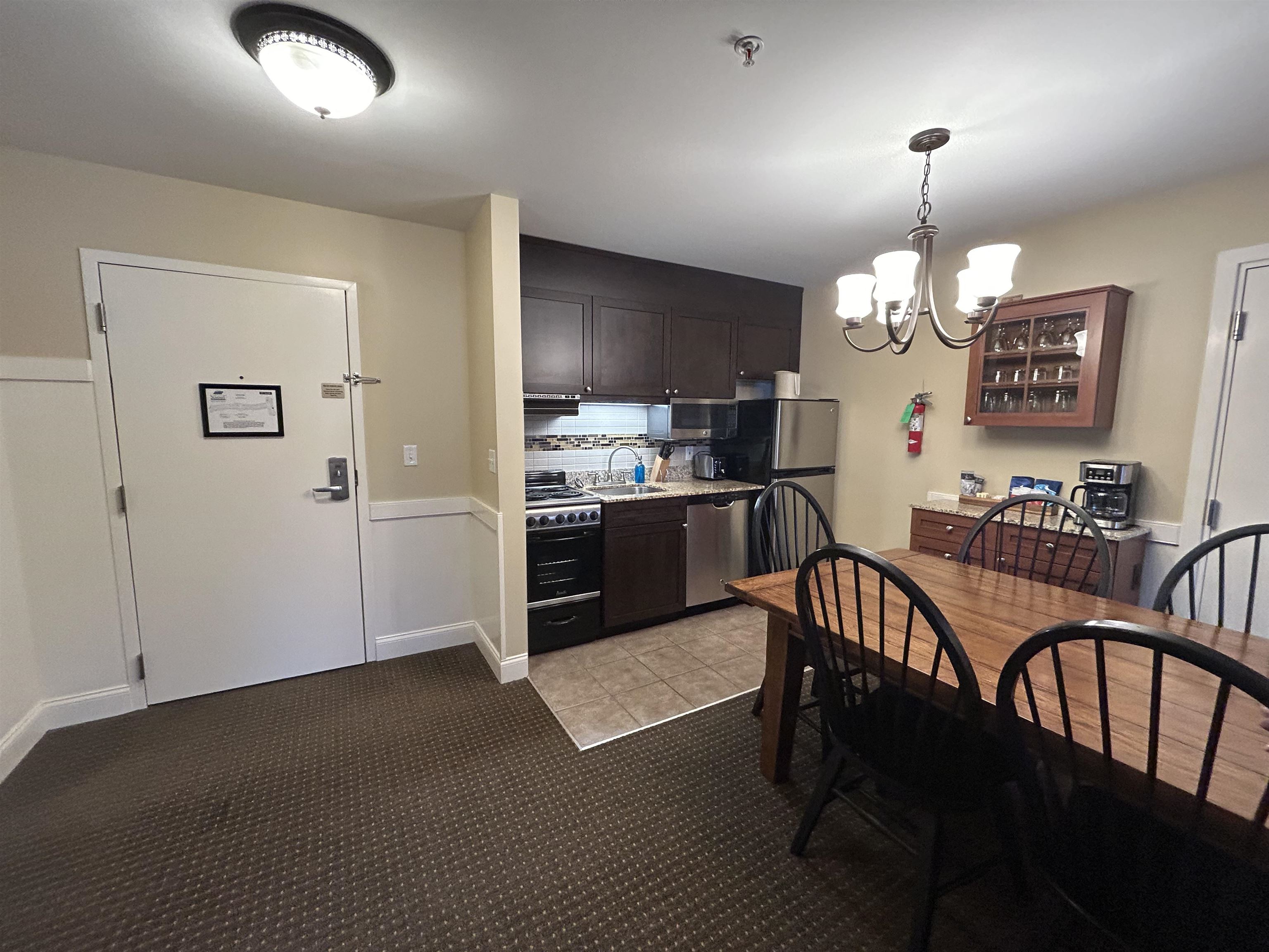 274/76Qtr. 1 Grand Summit Way
