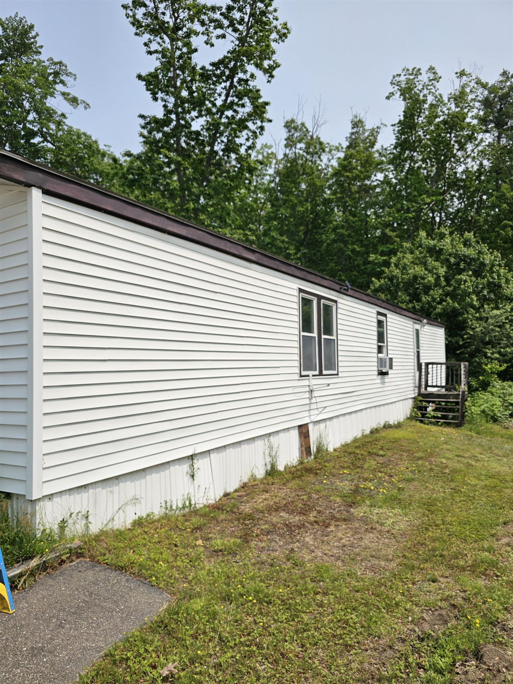 6 RIVERVIEW Drive