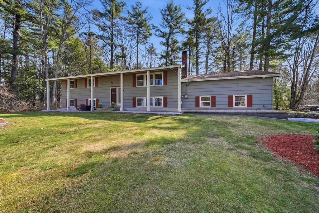 Photo of 69 Joppa Road, Merrimack, NH 03054 (MLS # 5083172)