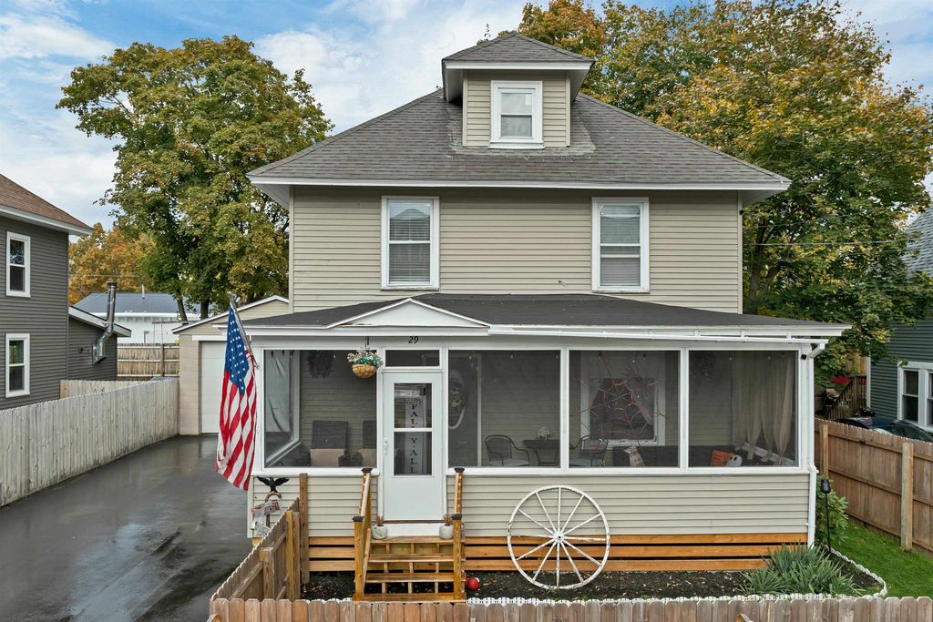 Photo of 29 Strafford Street, Laconia, NH 03246 (MLS # 5067487)