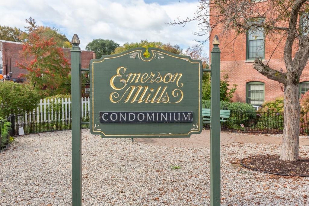 Photo of 100 Main Street #M7, Pembroke, NH 03275 (MLS # 5063718)