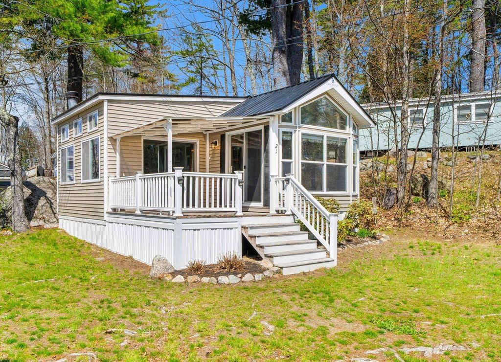 Photo of 591 Weirs Boulevard #21, Laconia, NH 03246 (MLS # 5087383)