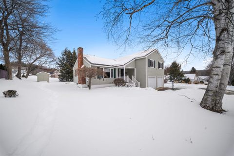 28 Village Court Laconia NH 03246