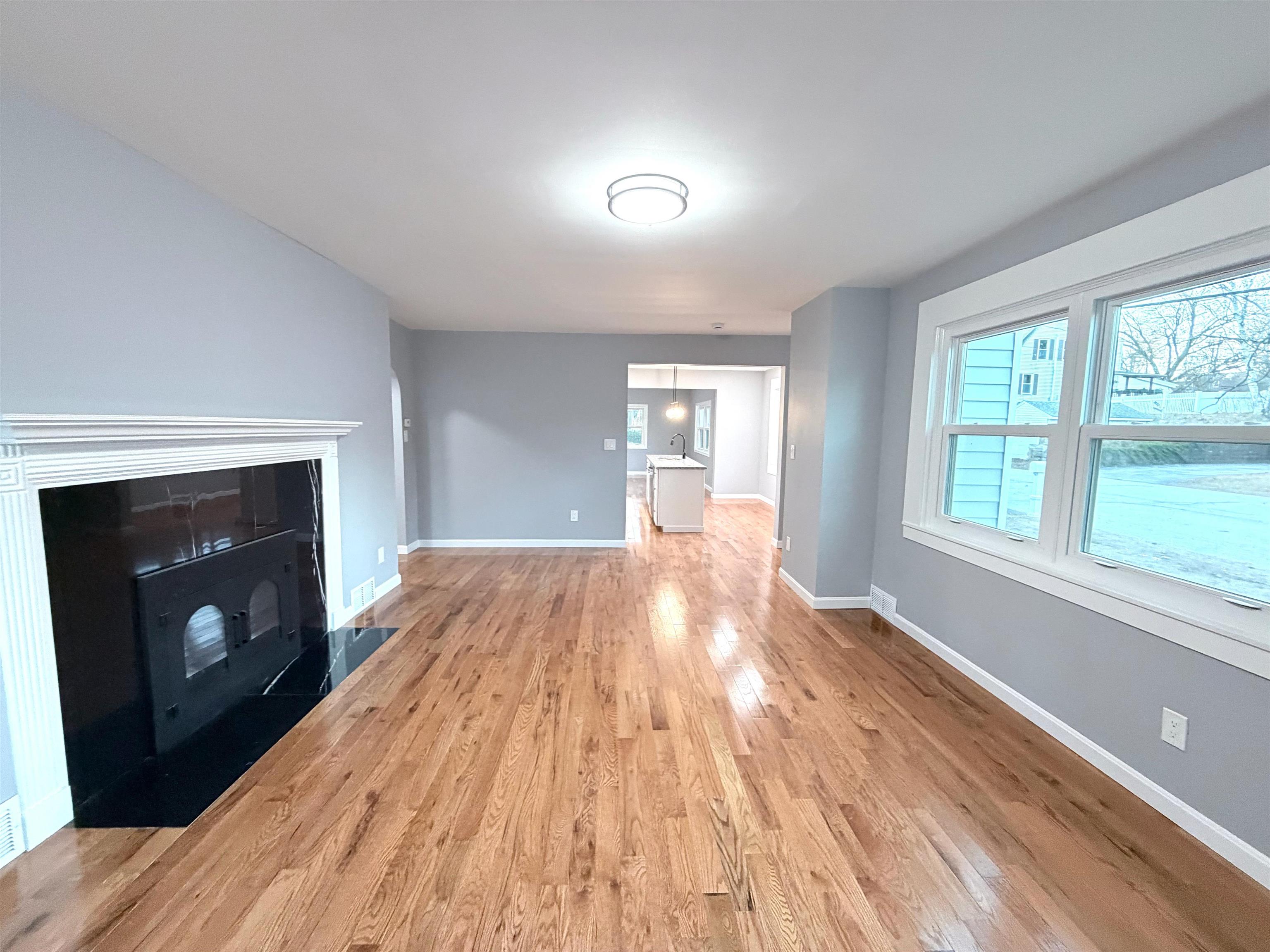 25 Saint Marie Street