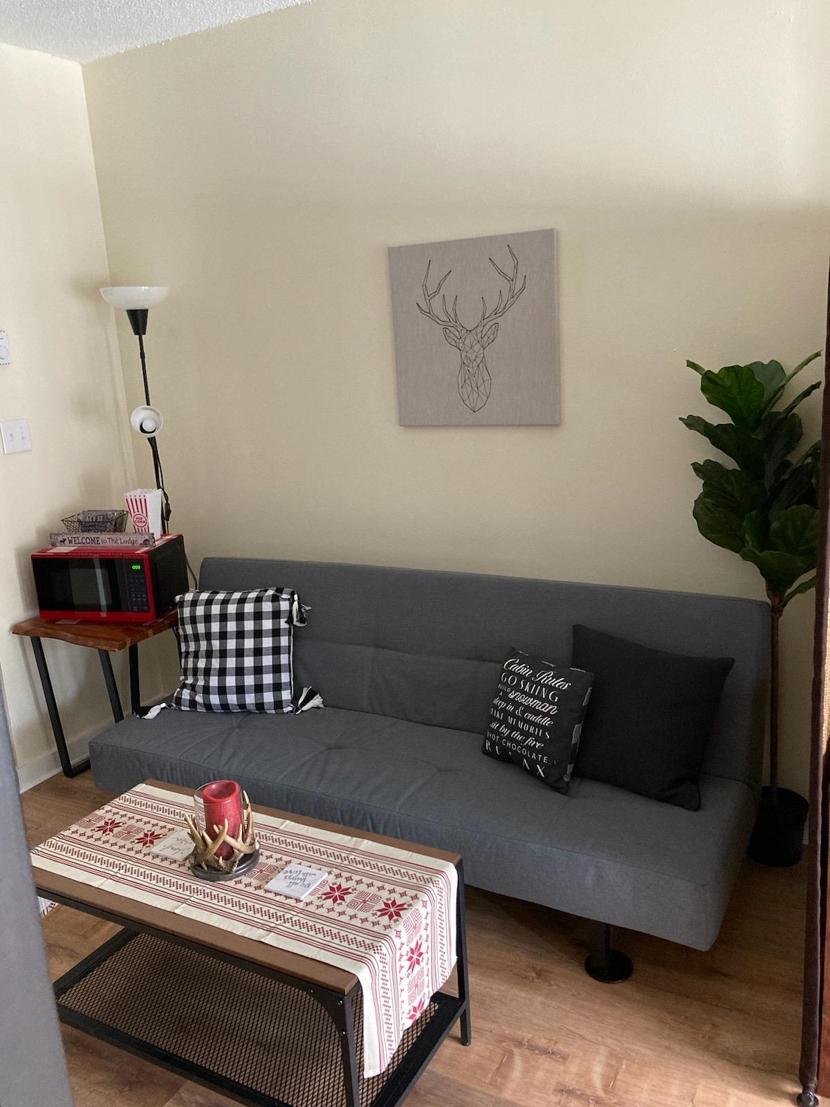 36 Lodge Road B105