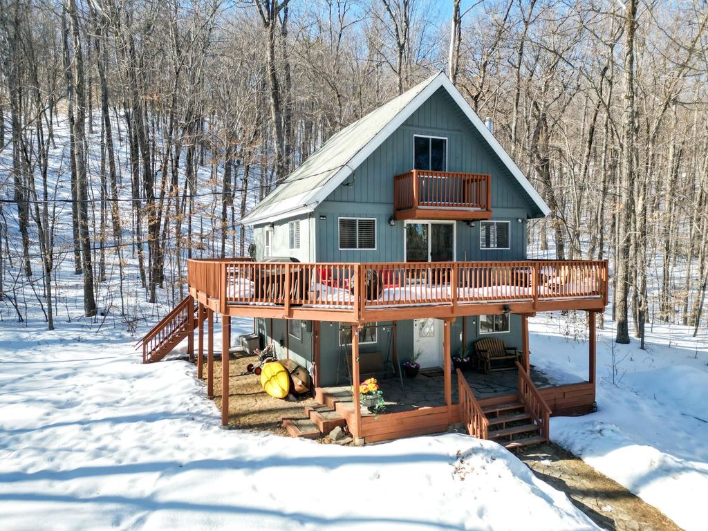 Photo of 26 Little Shore Drive, Madison, NH 03849 (MLS # 5078330)