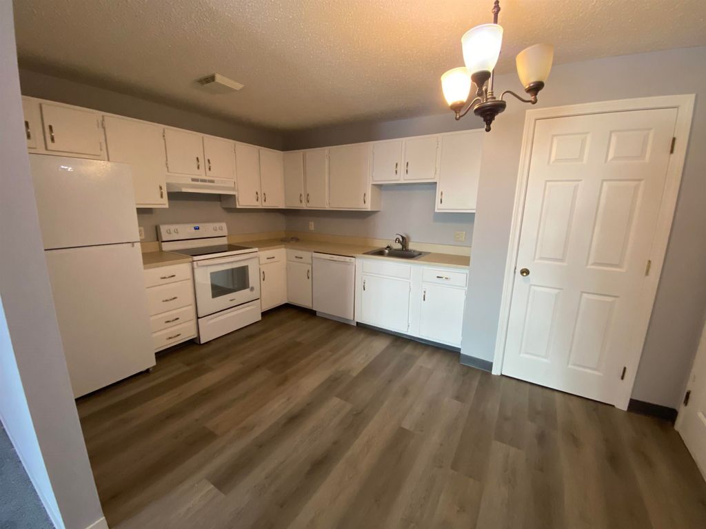 Photo of 14 Northbrook Drive #18, Manchester, NH 03102 (MLS # 5068987)