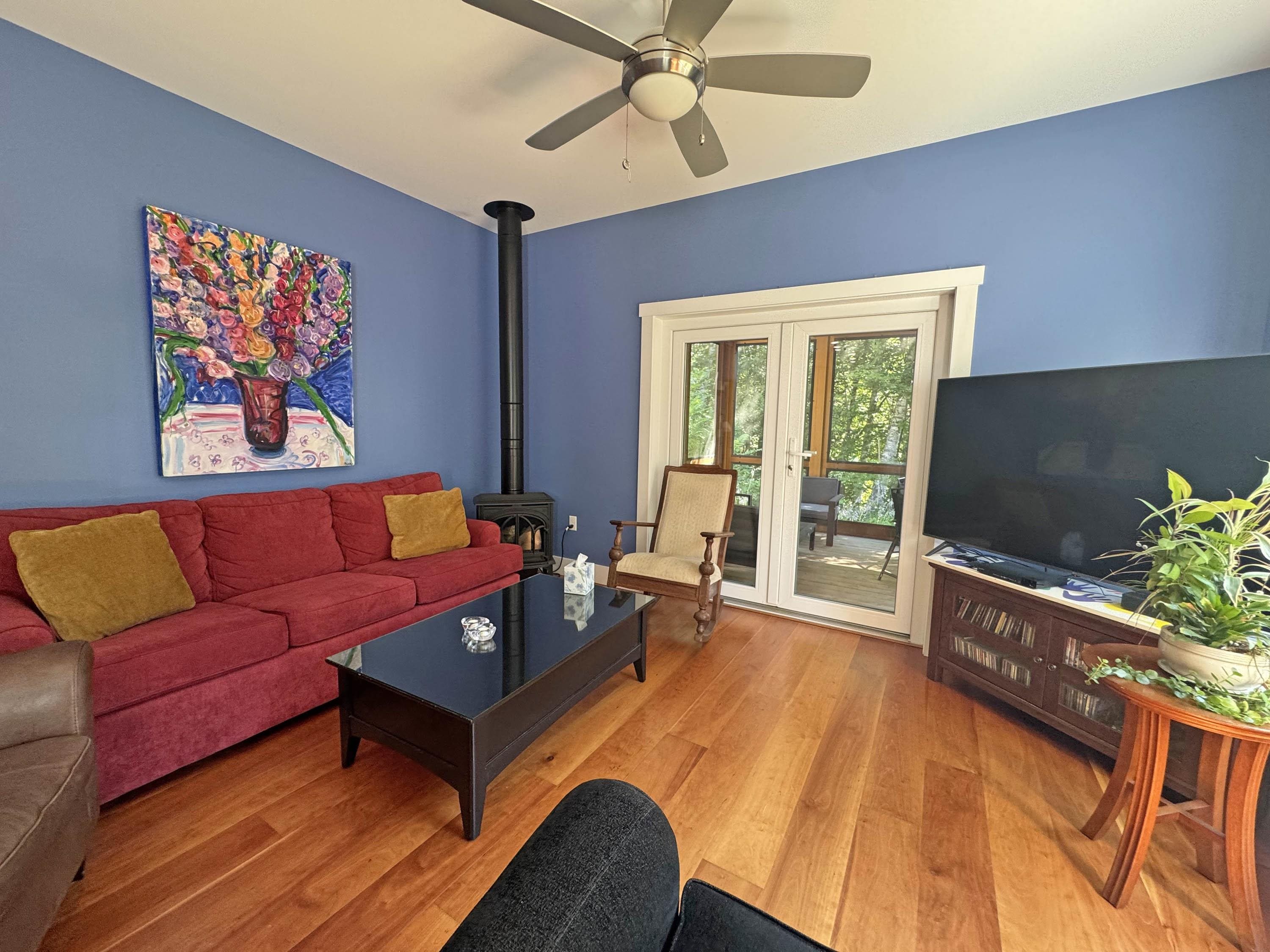 321 Leonard Road