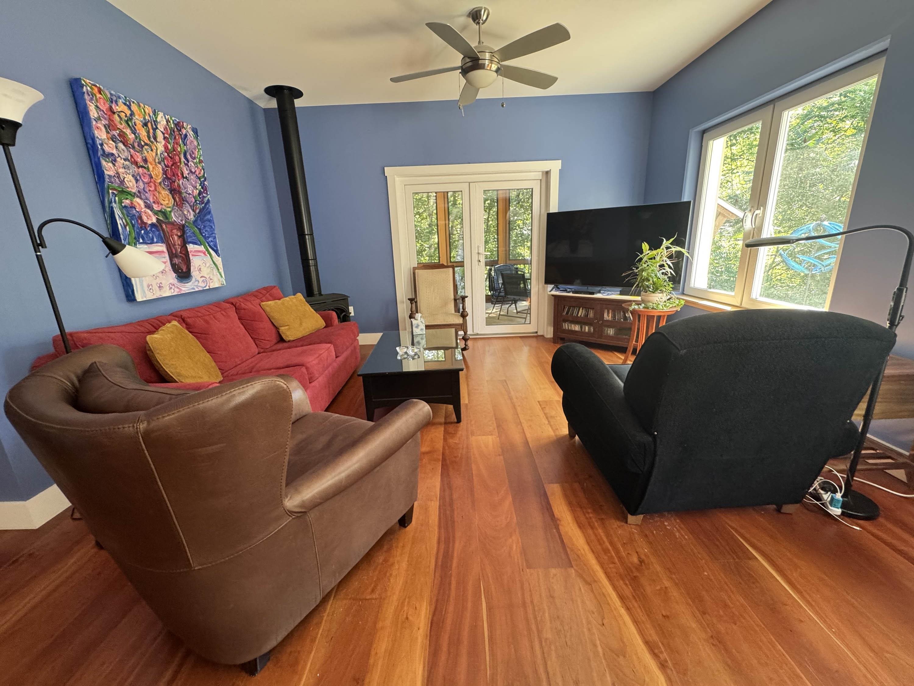 321 Leonard Road