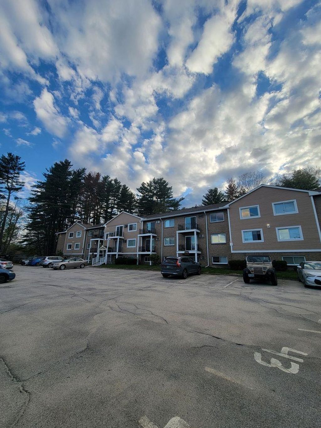 Photo of 81 Fisherville Road #Apt 17, Concord, NH 03303 (MLS # 5088546)