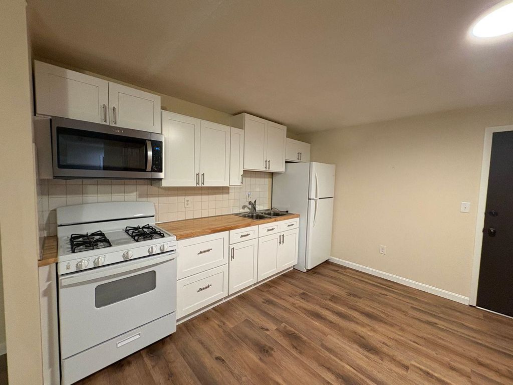 Photo of 81 Fisherville Road #Apt 17, Concord, NH 03303 (MLS # 5088546)