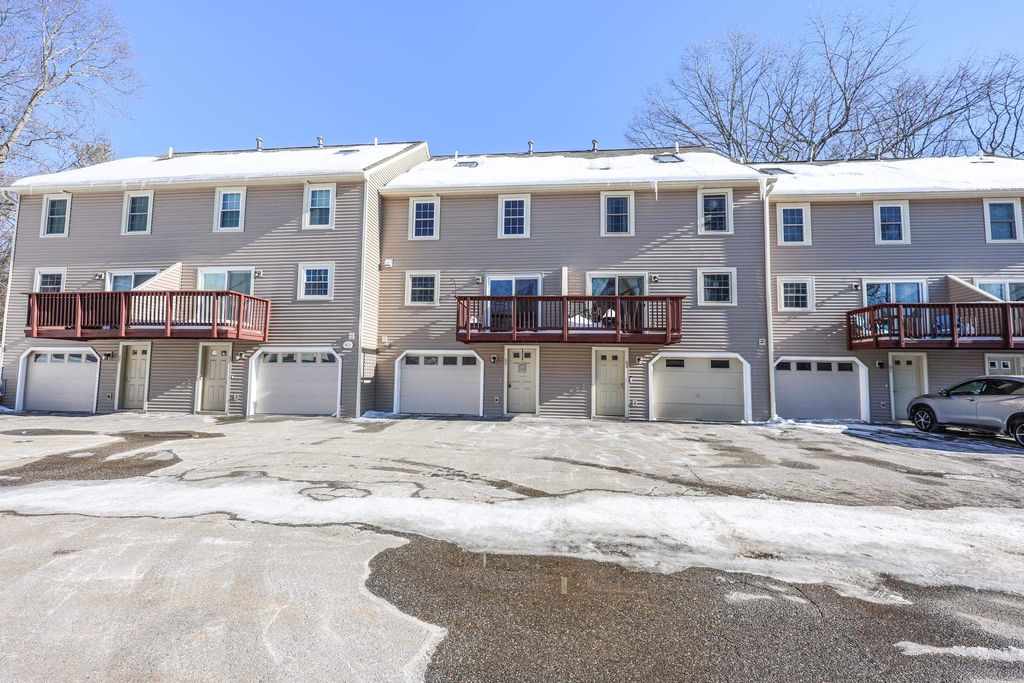 Photo of 65 Glastonbury Drive, Nashua, NH 03063 (MLS # 5075882)