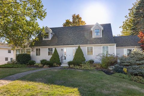 Photo of 28 Ocean Street, New Castle, NH 03854 (MLS # 5065708)