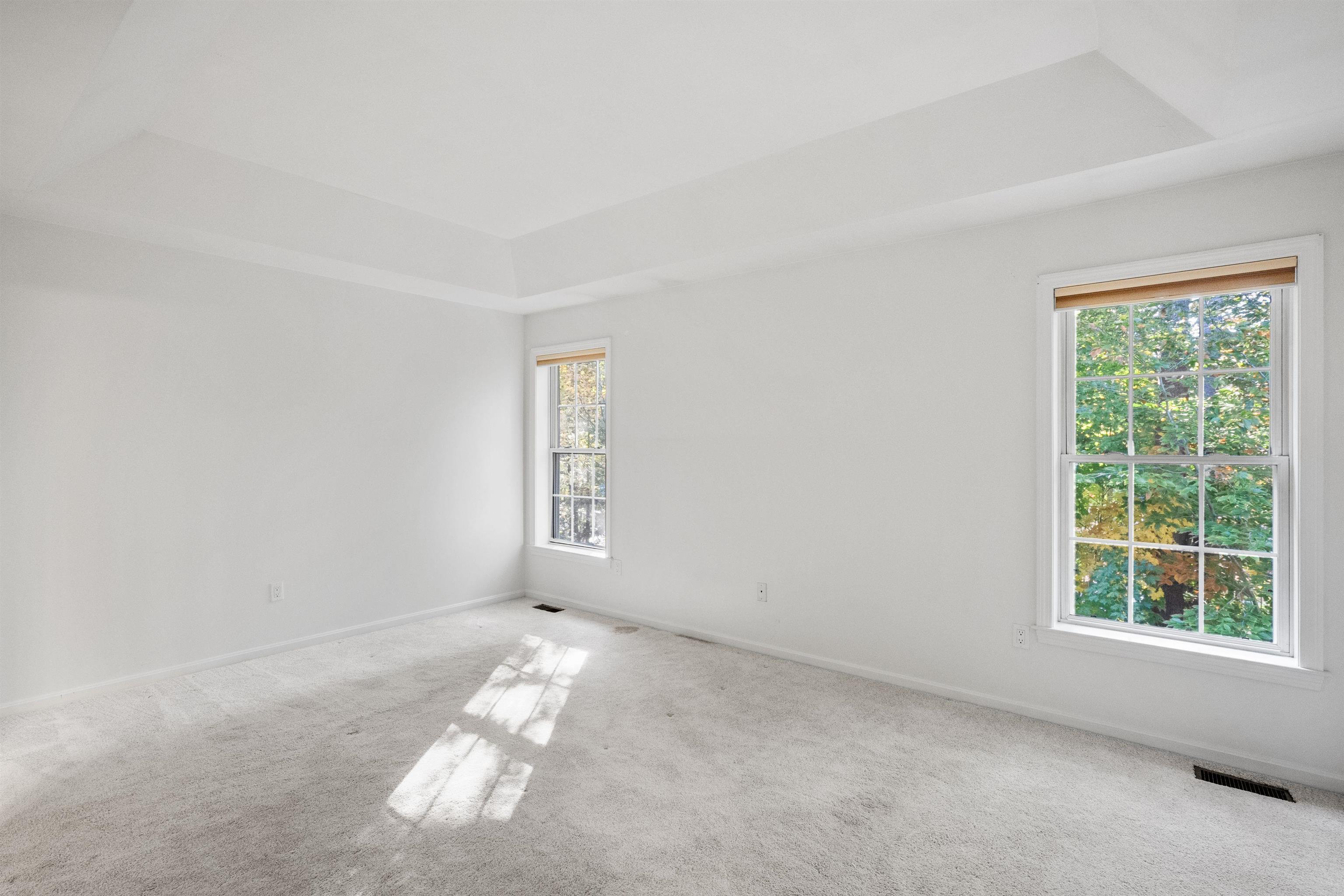 Concord, New Hampshire 03303, United States, 3 Bedrooms Bedrooms, ,3 BathroomsBathrooms,Residential,Active,246313